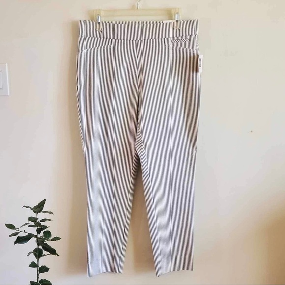 Anne Klein slim crop pull on pants stripped 10 - Picture 3 of 11